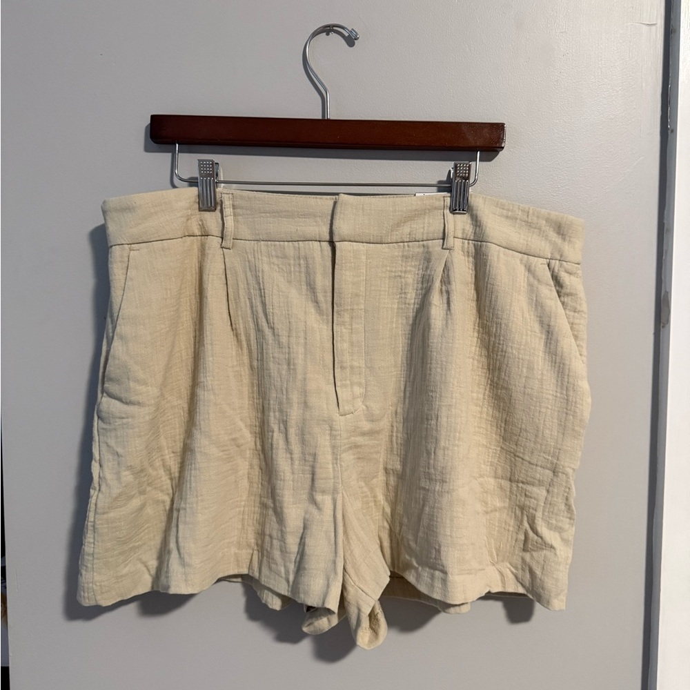 Nine West Cream Bermuda Shorts Relaxed Fit Cotton